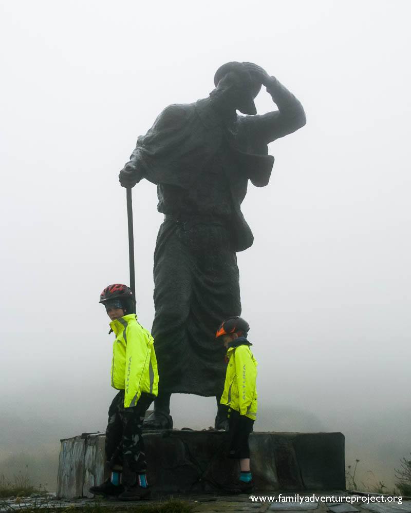 Statue at Heights of O Cebrerio Camino de Santiago