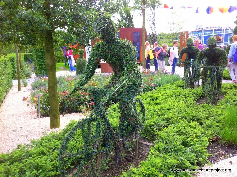 Green Cyclists Sculpture IMG_2870 Green Cyclists Sculpture, Floriade 2012, Venlo