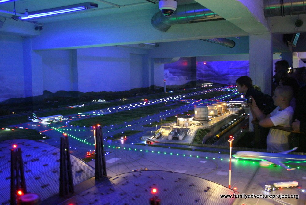 The Airport, Behind the Scenes, Miniatur Wunderland, Hamburg IMG_9369 The Airport, Behind the Scenes, Miniatur Wunderland, Hamburg