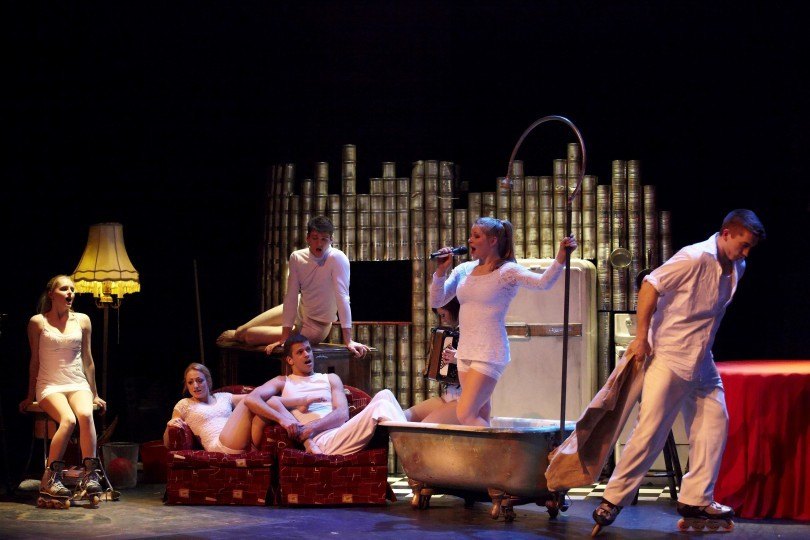 The LOFT Enemble by 7 Fingers Photo by Andy Phillipson