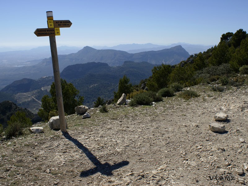 Maigmo, near Alto de Guisop by Vicente Moreno