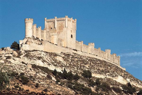 Castillo de penafiel. Image courtesy Turismo Castilla y Leon Castillo de penafiel. Image courtesy Turismo Castilla y Leon