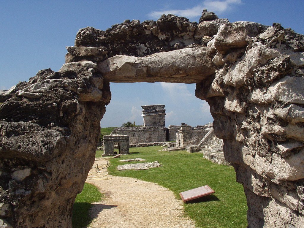 Tulum, Quintana Roo, México https://www.flickr.com/photos/diorama_sky/3342157696/ by Diorama Sky https://www.flickr.com/photos/diorama_sky/