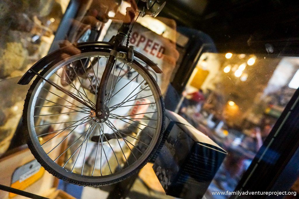 It's all about the bike in La Fabrica Coffee Works and Cycle Cafe Girona