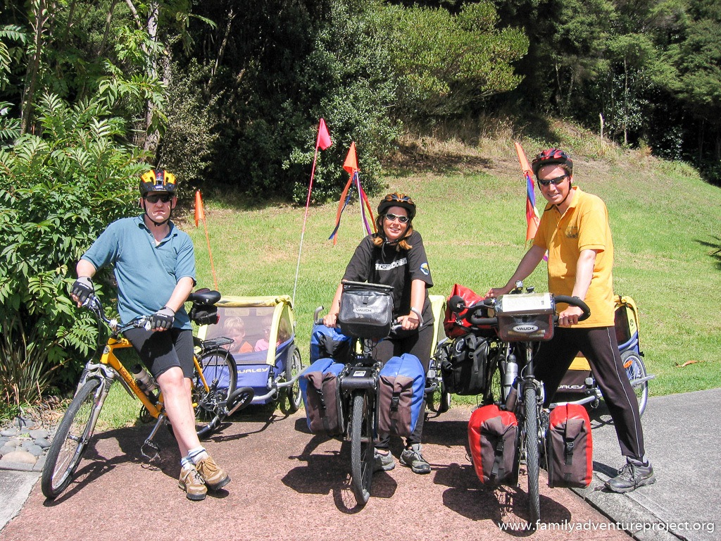 Fellow cycling families and Burley afficionados
