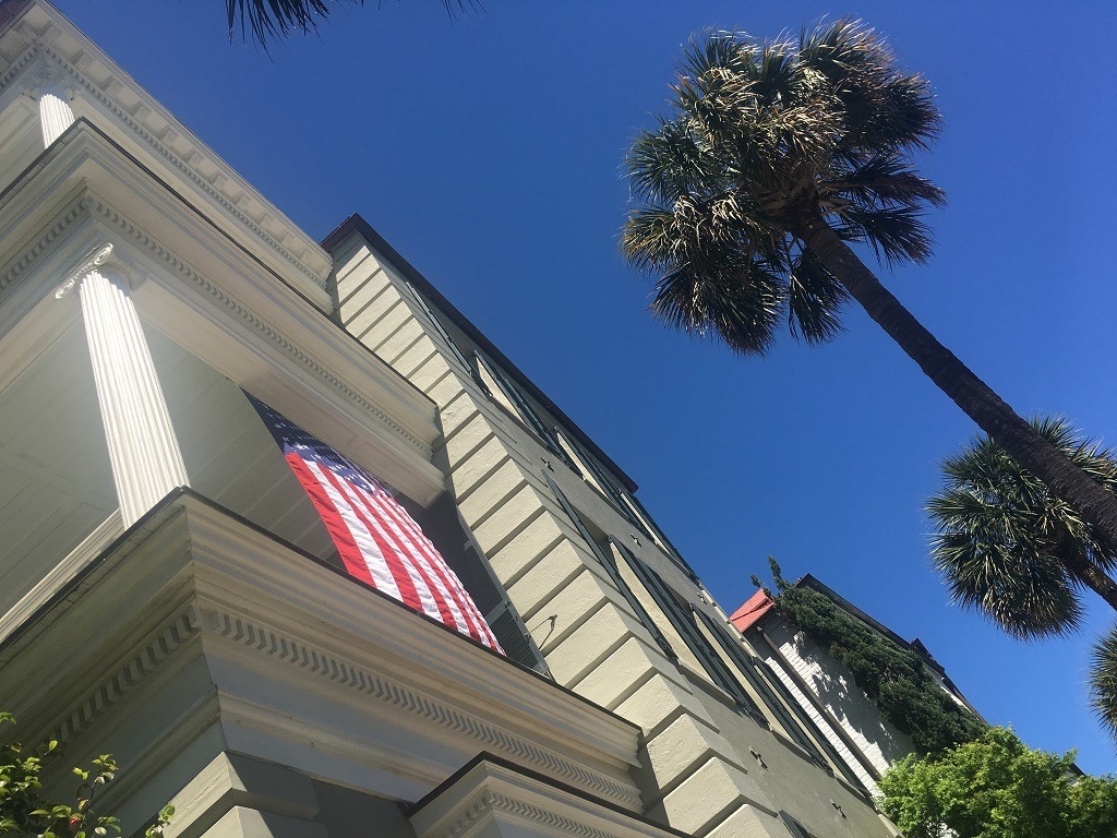 House on Rainbow Row ,Charleston. Image by The Family Adventure Project