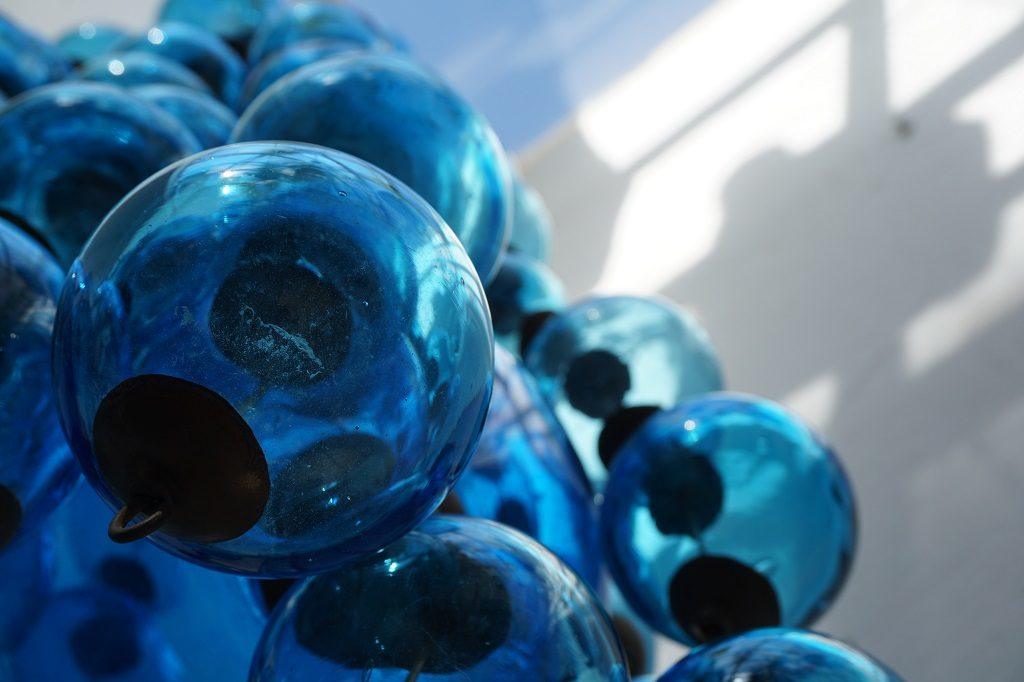 Glass bauble